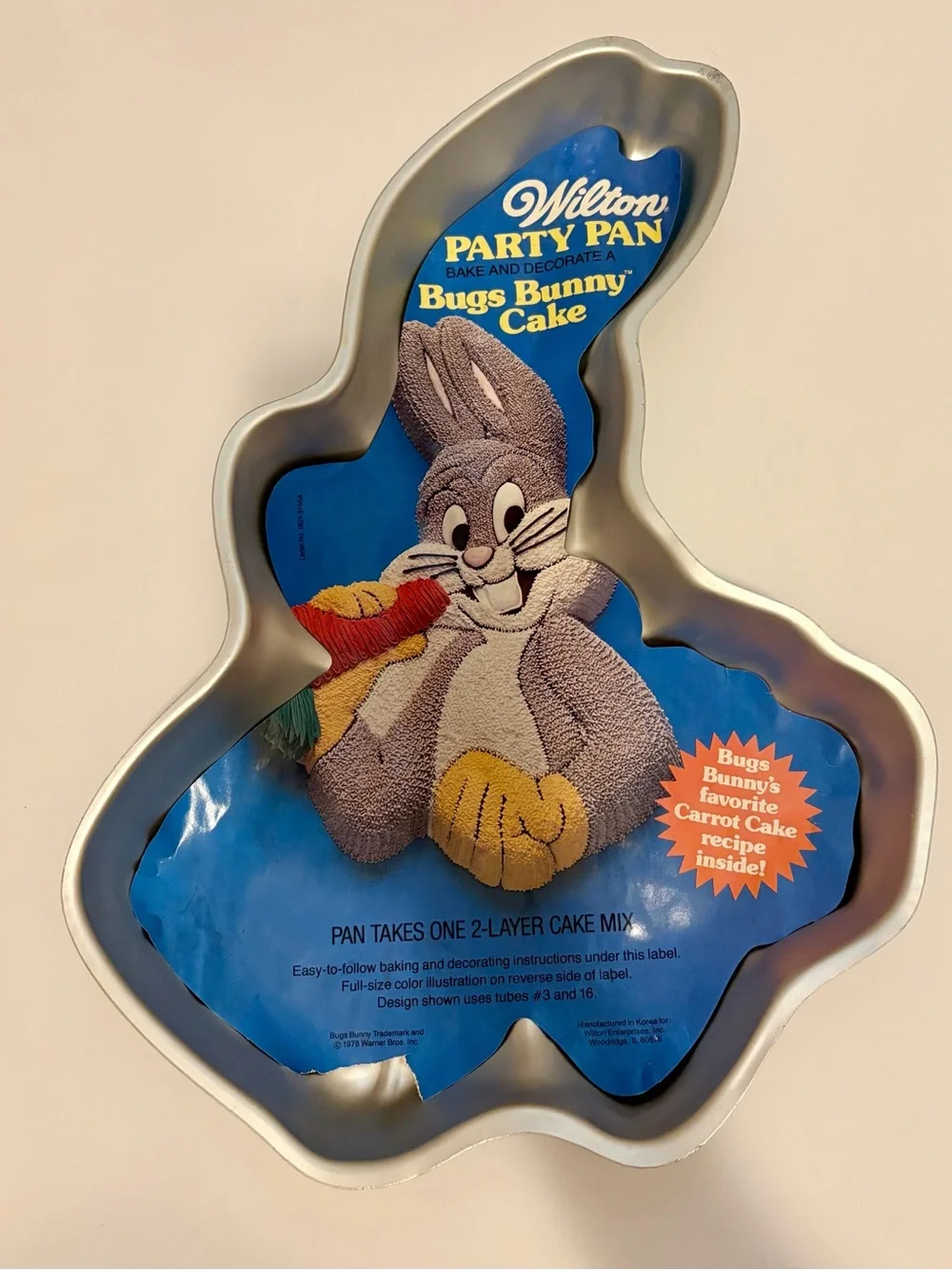Wilton 70’s & 80’s cake pan bundle